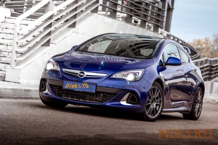 Молния без грома. Тест-драйв Opel Astra OPC